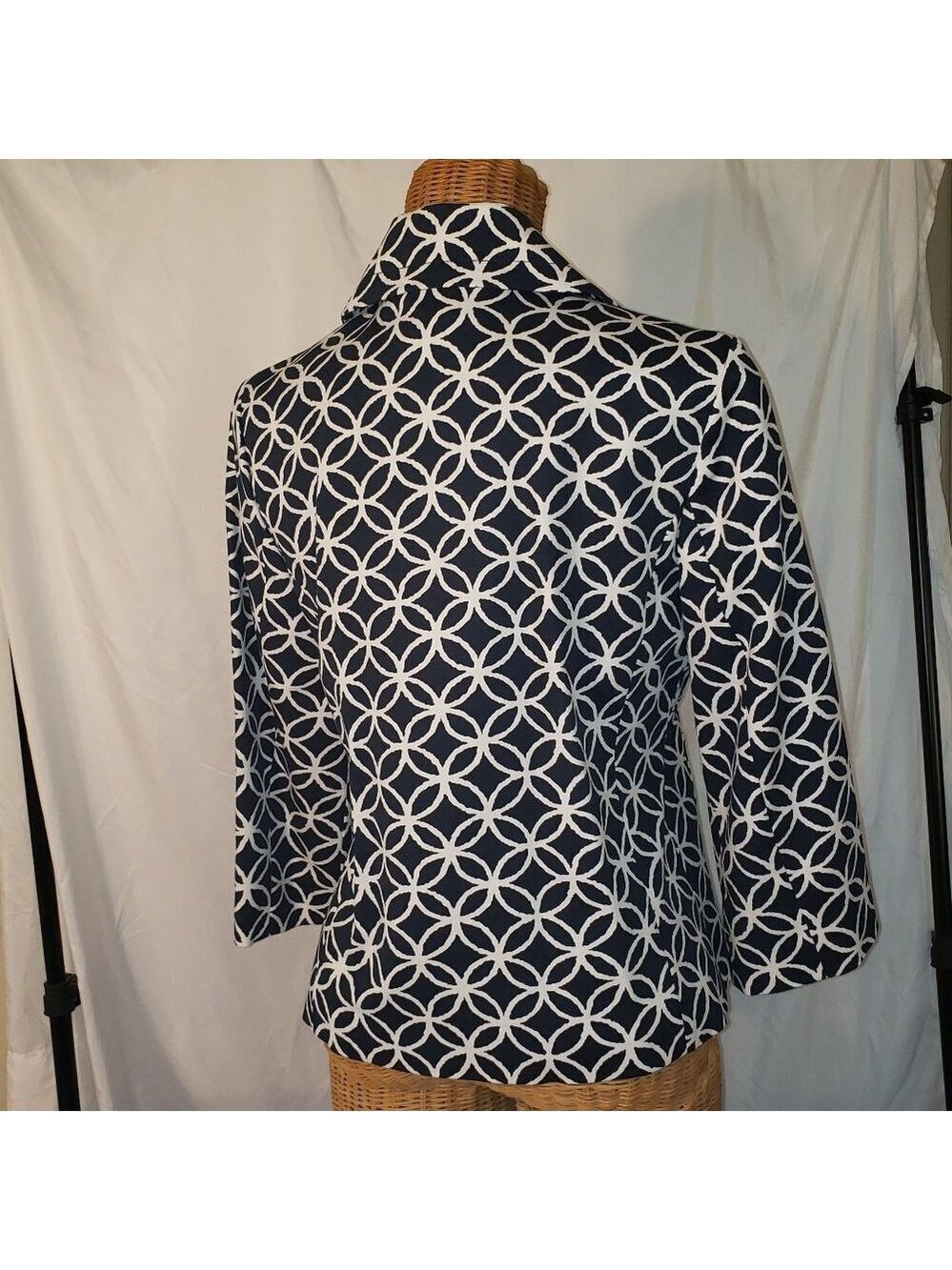 LIKE NEW Ladies RAFAELLA Blazer in Navy Blue w/White Circles - M - Picture 3 of 4